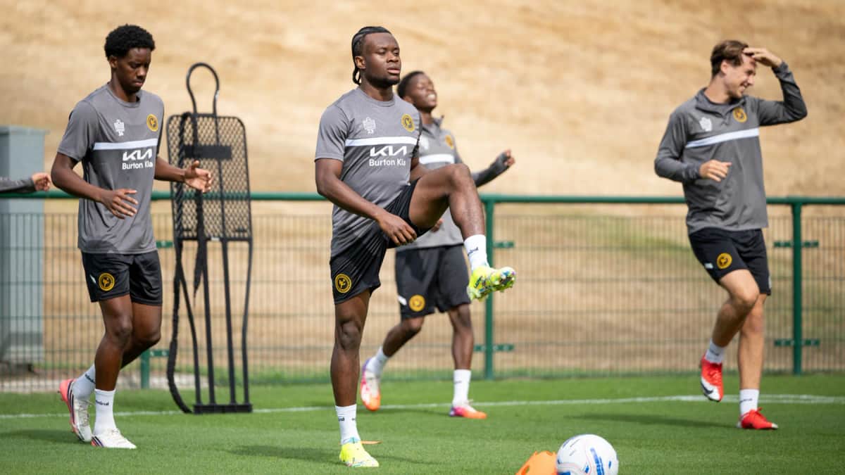 TRAINING GALLERY: LEADING UP TO LEICESTER — Burton-on-Trent news photo