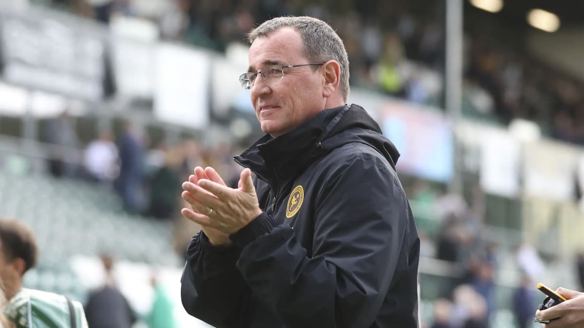 Gary Bowyer Nominated for Sky Bet League One Manager of the Month — Burton-on-Trent news photo (Burton Albion FC)