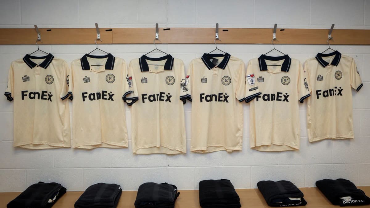 TEAM NEWS: EVANS RETURNS — Burton-on-Trent news photo (Burton Albion FC)