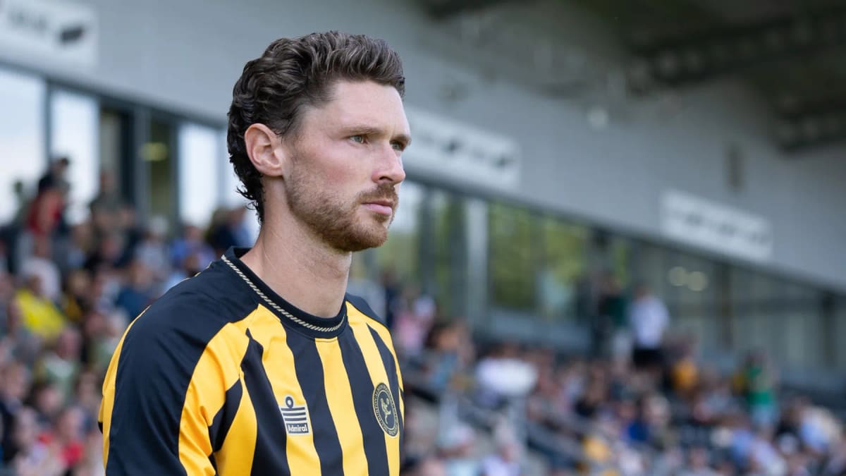 Burton Albion Season Tickets £14.22 Per Game — Burton-on-Trent news photo (Burton Albion FC)